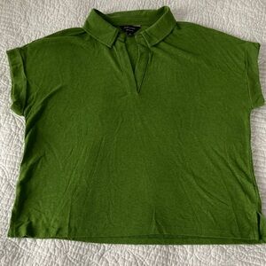 Banana Republic Women’s Green Dolman Shortsleeved Top with Collar, Medium